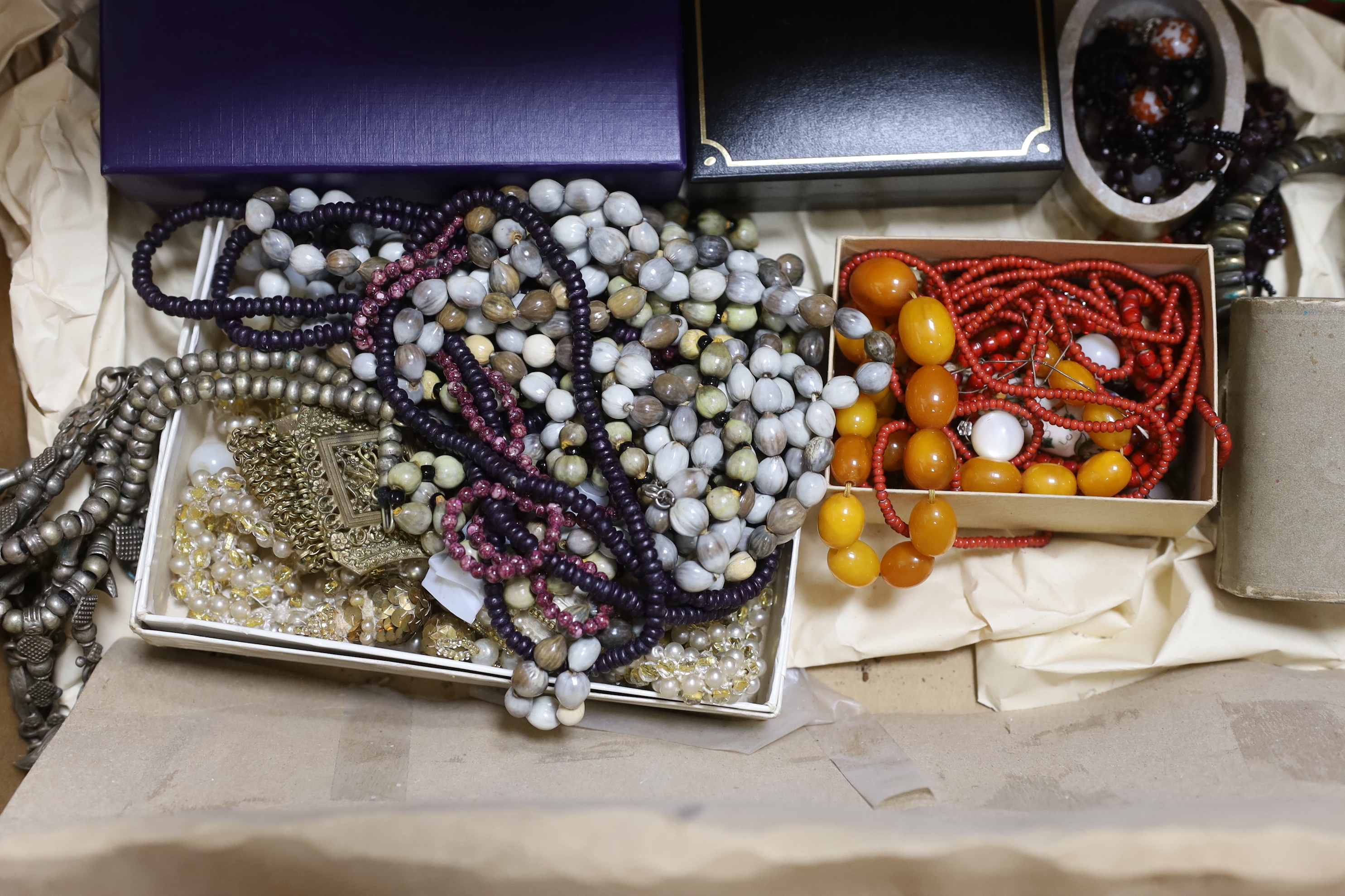A collection of assorted costume jewellery.